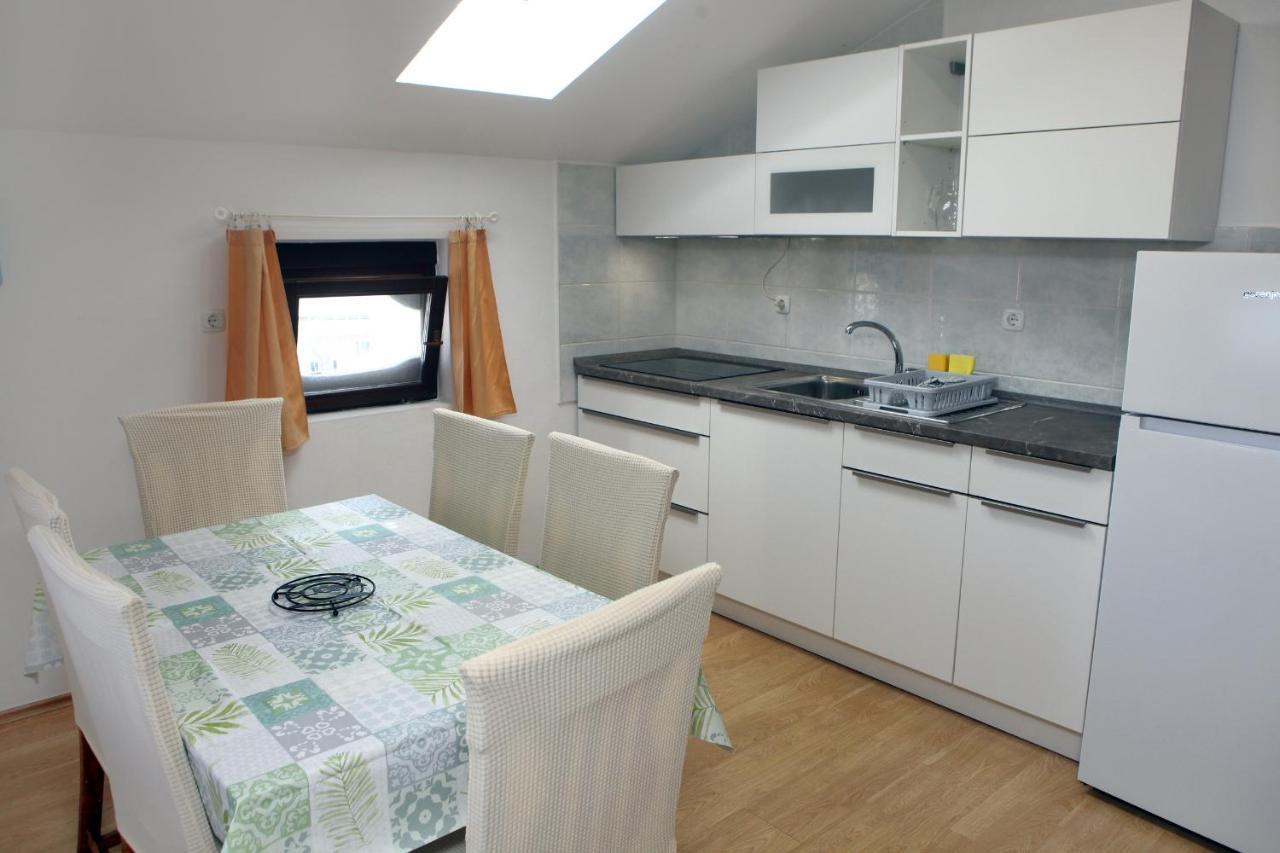 ❷⓿❷❸ Apartment Dolphin อิซอลา ภายนอก รูปภาพ