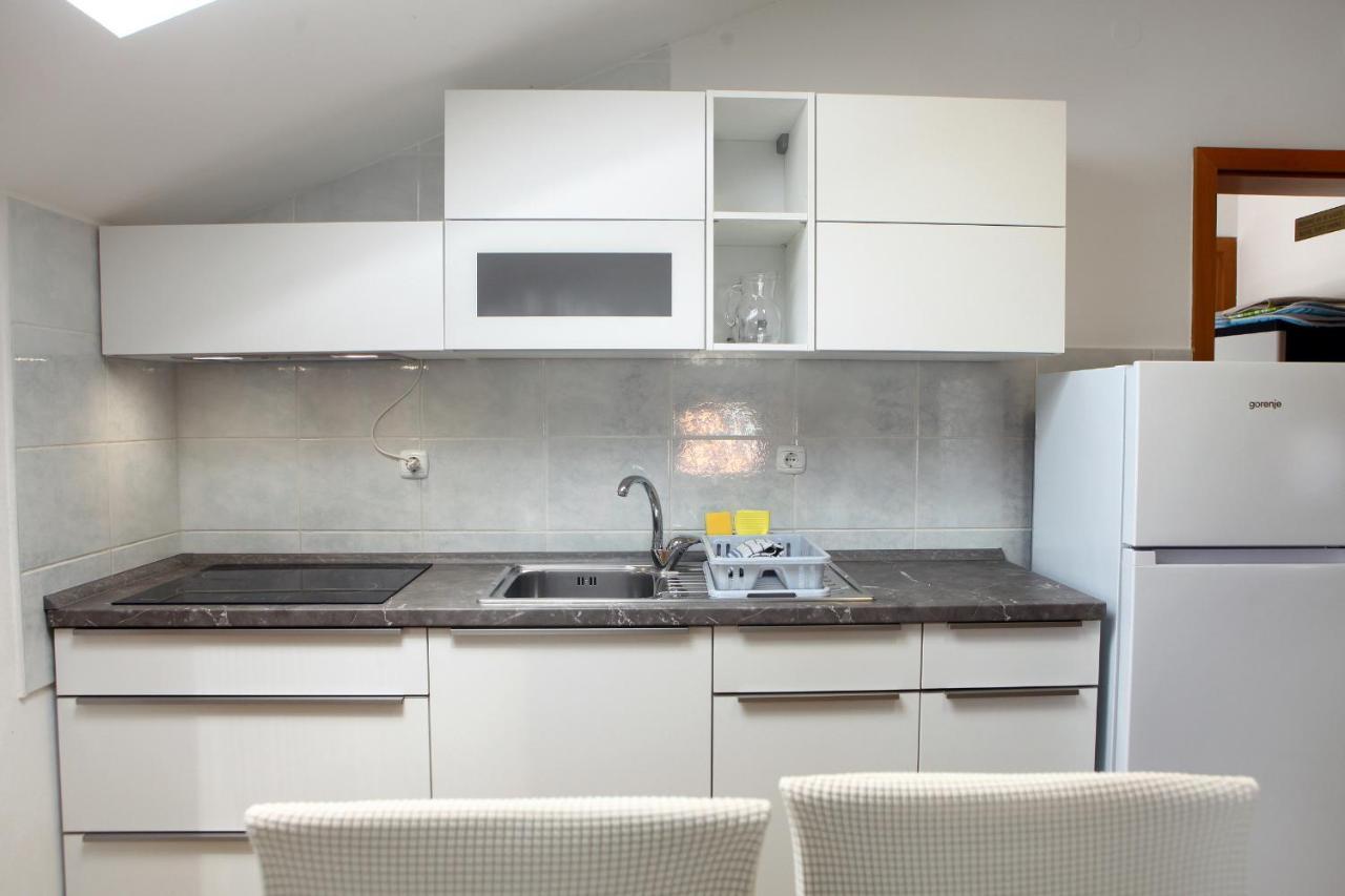 ❷⓿❷❸ Apartment Dolphin อิซอลา ภายนอก รูปภาพ