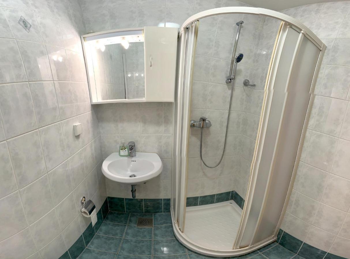❷⓿❷❸ Apartment Dolphin อิซอลา ภายนอก รูปภาพ